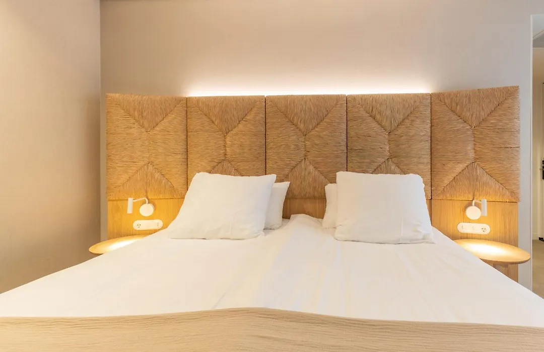 Strandhotel Duinheuvel-1